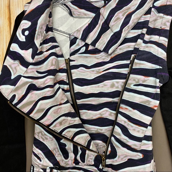 Revolve SomeDays Lovin Jean Jacket Denim Jacket XS - Picture 3 of 8